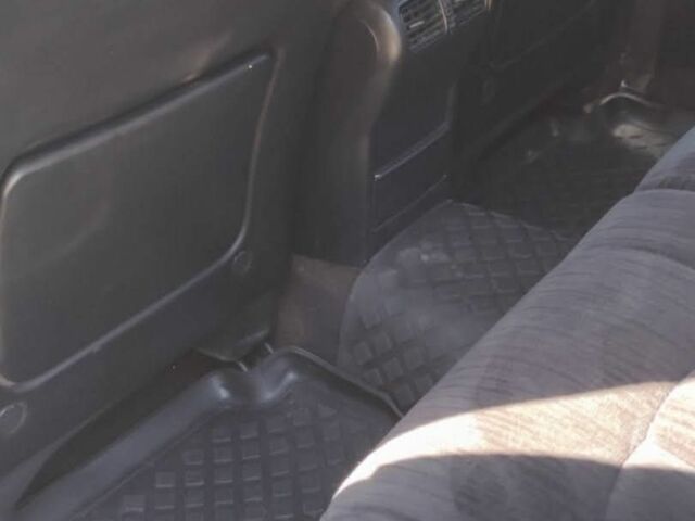 Серый Ниссан Теана, объемом двигателя 2.3 л и пробегом 271 тыс. км за 6000 $, фото 5 на Automoto.ua