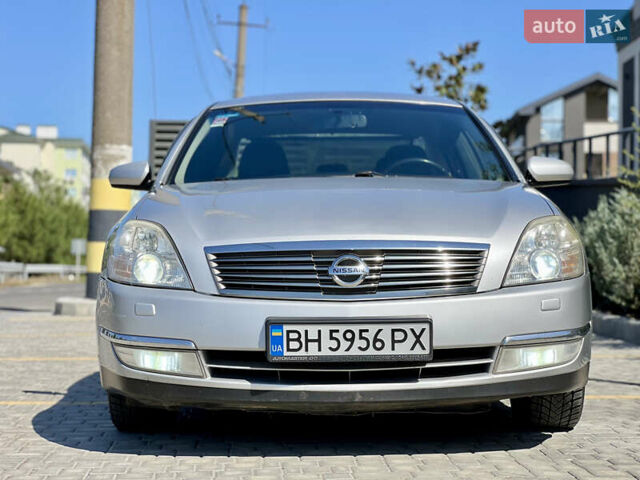 Серый Ниссан Теана, объемом двигателя 2.4 л и пробегом 183 тыс. км за 5399 $, фото 11 на Automoto.ua