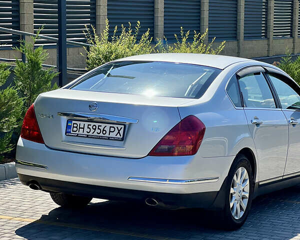 Серый Ниссан Теана, объемом двигателя 2.4 л и пробегом 183 тыс. км за 5399 $, фото 3 на Automoto.ua