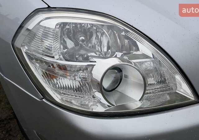 Серый Ниссан Теана, объемом двигателя 3.5 л и пробегом 323 тыс. км за 4000 $, фото 16 на Automoto.ua