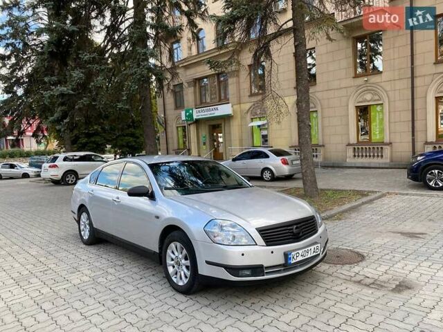 Серый Ниссан Теана, объемом двигателя 2.35 л и пробегом 218 тыс. км за 6000 $, фото 3 на Automoto.ua