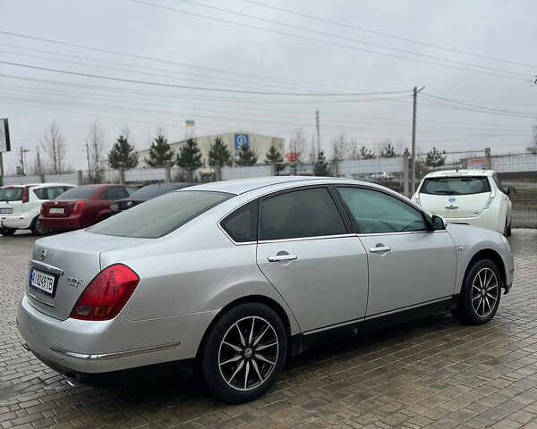 Серый Ниссан Теана, объемом двигателя 2.35 л и пробегом 382 тыс. км за 4500 $, фото 4 на Automoto.ua