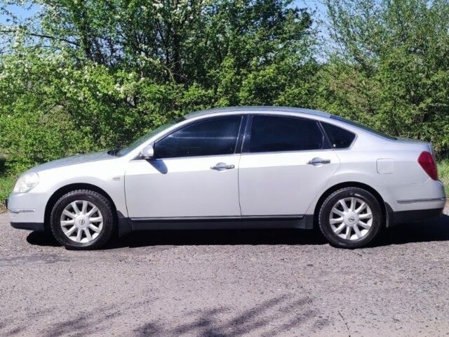 Серый Ниссан Теана, объемом двигателя 2.3 л и пробегом 271 тыс. км за 6000 $, фото 1 на Automoto.ua