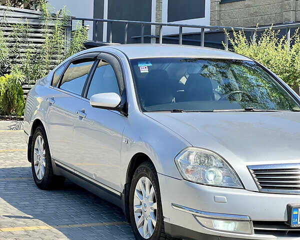 Серый Ниссан Теана, объемом двигателя 2.4 л и пробегом 183 тыс. км за 5399 $, фото 7 на Automoto.ua