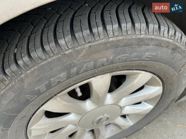 Сірий Ніссан Теана, об'ємом двигуна 2.35 л та пробігом 270 тис. км за 4800 $, фото 6 на Automoto.ua