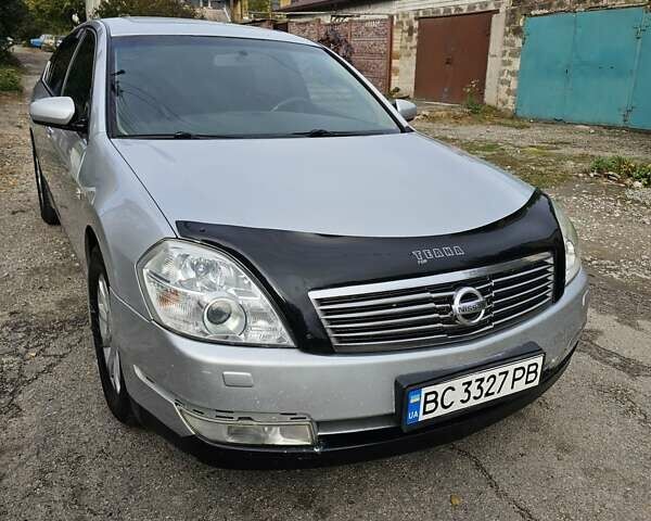 Ниссан Теана 2007 в Запорожье на Automoto.ua Серый Ниссан Теана, объемом двигателя 2.4 л и пробегом 220 тыс. км за 5000 $, фото 5 на Automoto.ua
