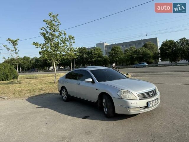 Серый Ниссан Теана, объемом двигателя 3.5 л и пробегом 210 тыс. км за 7000 $, фото 3 на Automoto.ua