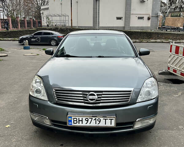 Сірий Ніссан Теана, об'ємом двигуна 2.35 л та пробігом 284 тис. км за 5700 $, фото 1 на Automoto.ua