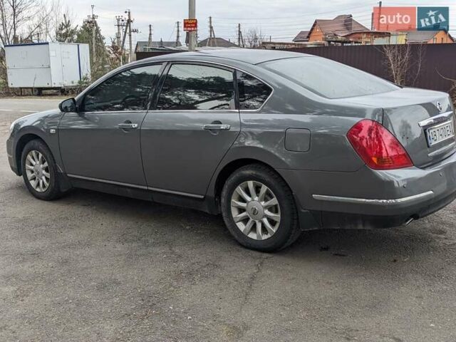 Серый Ниссан Теана, объемом двигателя 2.35 л и пробегом 300 тыс. км за 5000 $, фото 11 на Automoto.ua