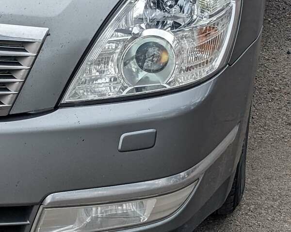 Серый Ниссан Теана, объемом двигателя 2.35 л и пробегом 300 тыс. км за 5000 $, фото 5 на Automoto.ua