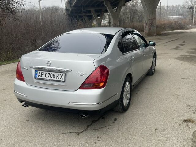 Серый Ниссан Теана, объемом двигателя 2.3 л и пробегом 190 тыс. км за 5900 $, фото 3 на Automoto.ua