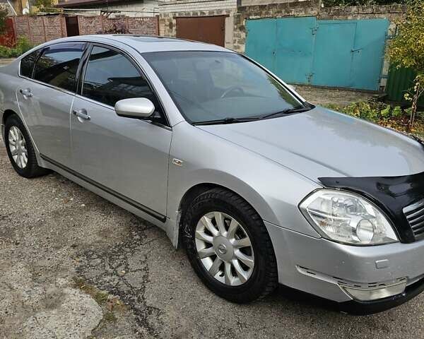 Ниссан Теана 2007 в Запорожье на Automoto.ua Серый Ниссан Теана, объемом двигателя 2.4 л и пробегом 220 тыс. км за 5000 $, фото 6 на Automoto.ua