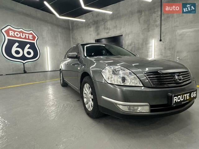 Сірий Ніссан Теана, об'ємом двигуна 0 л та пробігом 247 тис. км за 5990 $, фото 5 на Automoto.ua