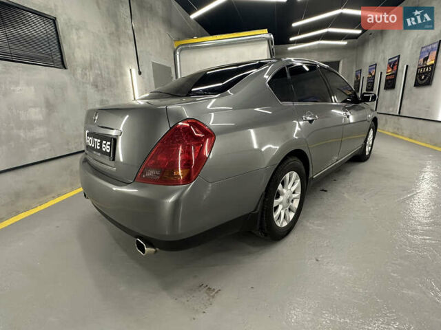 Сірий Ніссан Теана, об'ємом двигуна 0 л та пробігом 247 тис. км за 5990 $, фото 8 на Automoto.ua