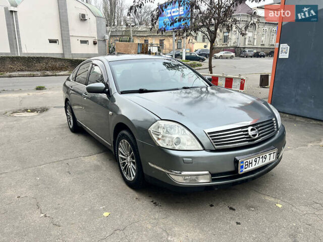 Сірий Ніссан Теана, об'ємом двигуна 2.35 л та пробігом 284 тис. км за 5700 $, фото 2 на Automoto.ua