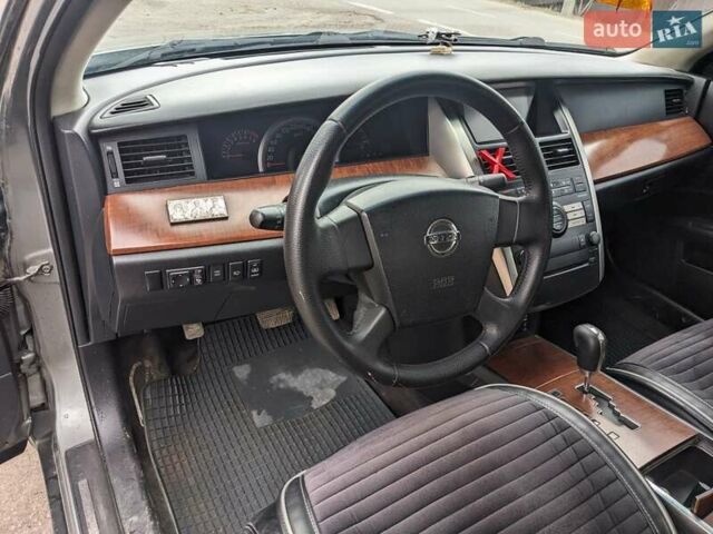 Серый Ниссан Теана, объемом двигателя 2.35 л и пробегом 300 тыс. км за 5000 $, фото 22 на Automoto.ua