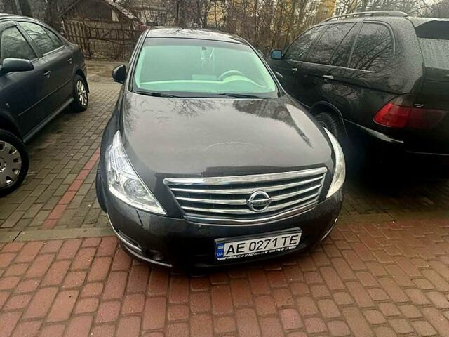 Серый Ниссан Теана, объемом двигателя 2.5 л и пробегом 178 тыс. км за 8500 $, фото 4 на Automoto.ua