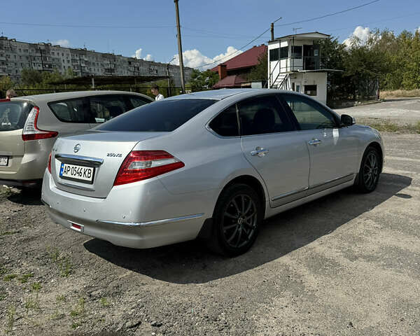 Серый Ниссан Теана, объемом двигателя 2.5 л и пробегом 235 тыс. км за 6999 $, фото 2 на Automoto.ua