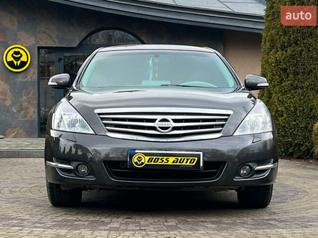 Серый Ниссан Теана, объемом двигателя 2.5 л и пробегом 176 тыс. км за 8200 $, фото 1 на Automoto.ua
