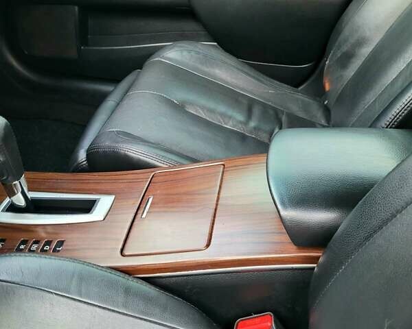 Серый Ниссан Теана, объемом двигателя 2.5 л и пробегом 282 тыс. км за 7900 $, фото 9 на Automoto.ua