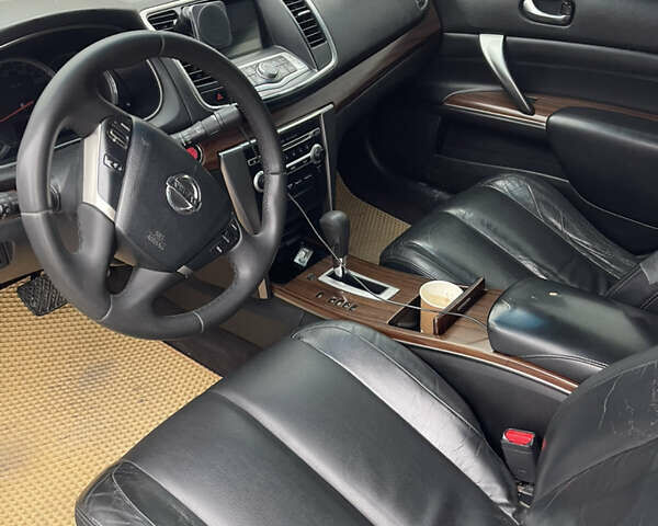 Серый Ниссан Теана, объемом двигателя 2.5 л и пробегом 280 тыс. км за 6500 $, фото 3 на Automoto.ua