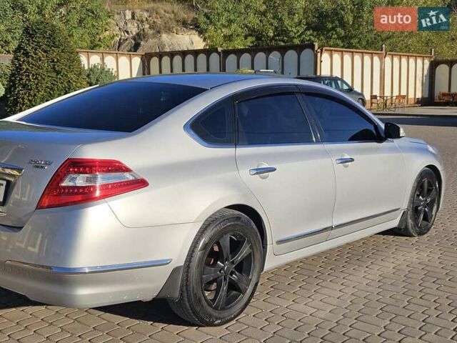 Ниссан Теана 2008 в Львове на Automoto.ua Серый Ниссан Теана, объемом двигателя 2.5 л и пробегом 227 тыс. км за 7800 $, фото 7 на Automoto.ua