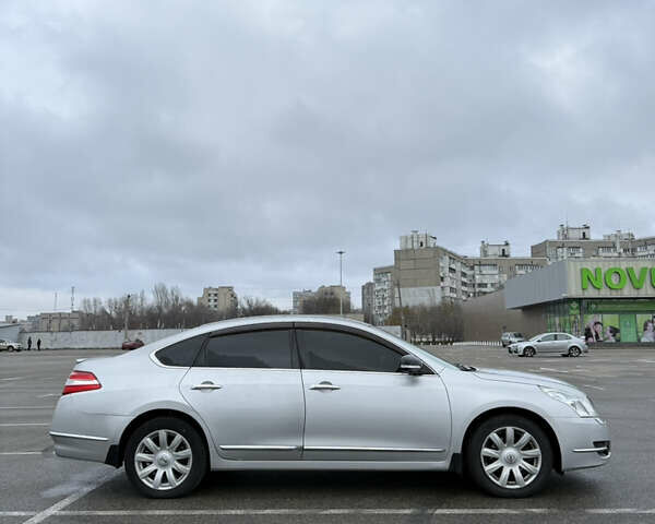 Сірий Ніссан Теана, об'ємом двигуна 3.5 л та пробігом 205 тис. км за 5600 $, фото 6 на Automoto.ua