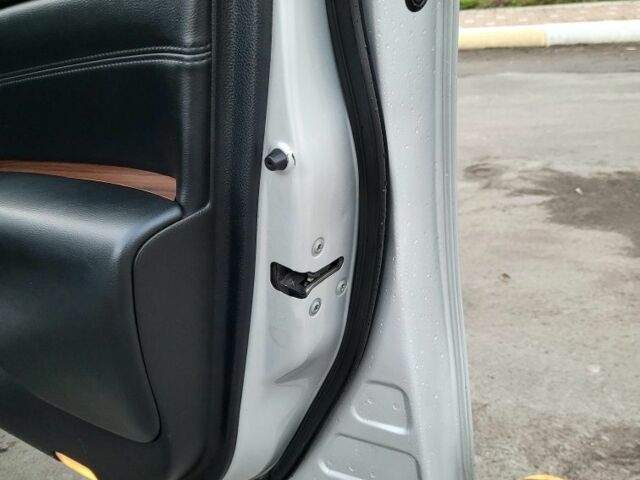 Серый Ниссан Теана, объемом двигателя 2.5 л и пробегом 282 тыс. км за 7900 $, фото 15 на Automoto.ua