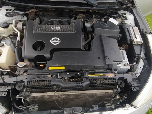 Серый Ниссан Теана, объемом двигателя 0 л и пробегом 317 тыс. км за 5500 $, фото 5 на Automoto.ua