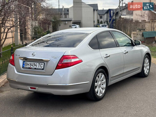Серый Ниссан Теана, объемом двигателя 3.5 л и пробегом 144 тыс. км за 8900 $, фото 31 на Automoto.ua