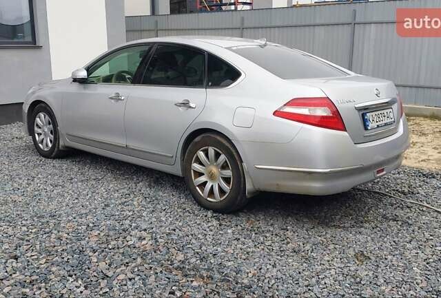 Серый Ниссан Теана, объемом двигателя 2.5 л и пробегом 270 тыс. км за 7200 $, фото 6 на Automoto.ua