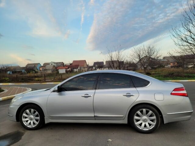 Серый Ниссан Теана, объемом двигателя 2.5 л и пробегом 282 тыс. км за 7900 $, фото 3 на Automoto.ua