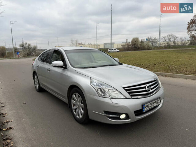 Серый Ниссан Теана, объемом двигателя 2.5 л и пробегом 275 тыс. км за 5999 $, фото 2 на Automoto.ua