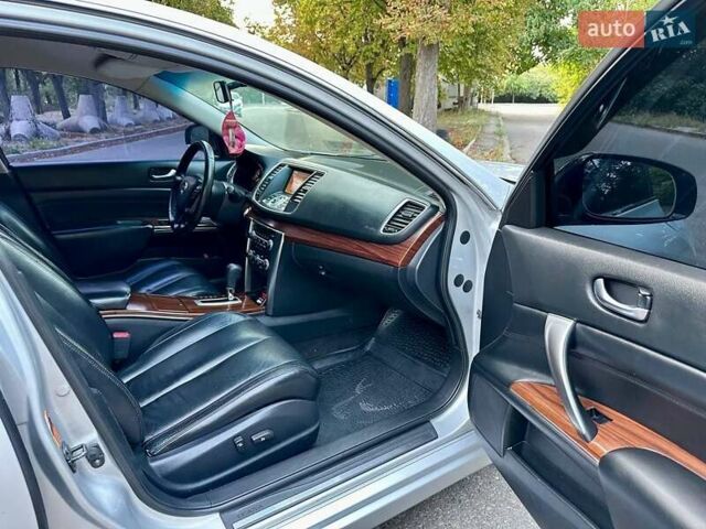 Серый Ниссан Теана, объемом двигателя 2.5 л и пробегом 307 тыс. км за 6599 $, фото 14 на Automoto.ua
