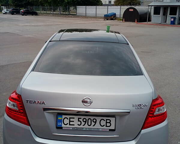 Серый Ниссан Теана, объемом двигателя 3.5 л и пробегом 241 тыс. км за 7000 $, фото 11 на Automoto.ua