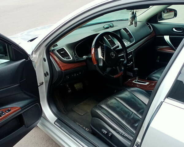 Серый Ниссан Теана, объемом двигателя 3.5 л и пробегом 241 тыс. км за 7000 $, фото 20 на Automoto.ua