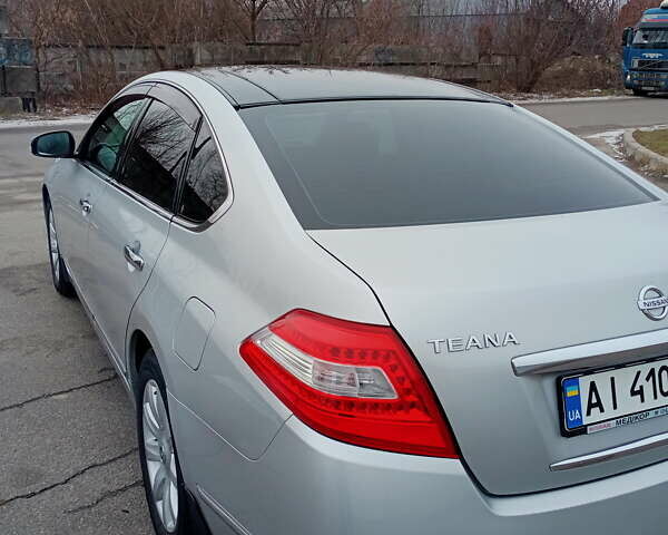 Серый Ниссан Теана, объемом двигателя 3.5 л и пробегом 241 тыс. км за 7000 $, фото 16 на Automoto.ua