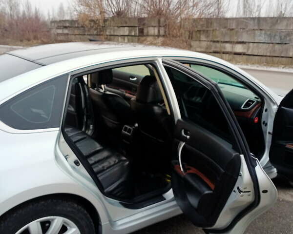 Серый Ниссан Теана, объемом двигателя 3.5 л и пробегом 241 тыс. км за 7000 $, фото 23 на Automoto.ua