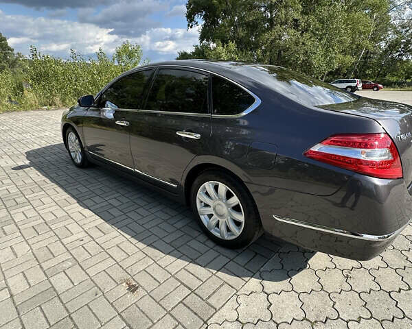 Серый Ниссан Теана, объемом двигателя 3.5 л и пробегом 310 тыс. км за 7000 $, фото 10 на Automoto.ua