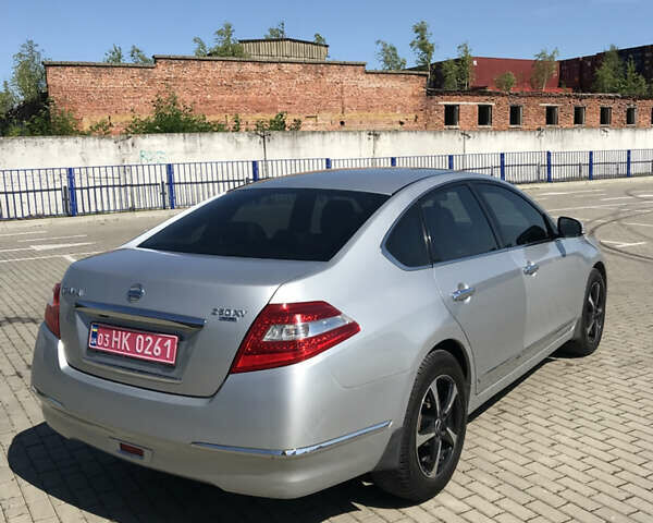 Серый Ниссан Теана, объемом двигателя 2.5 л и пробегом 206 тыс. км за 6200 $, фото 19 на Automoto.ua