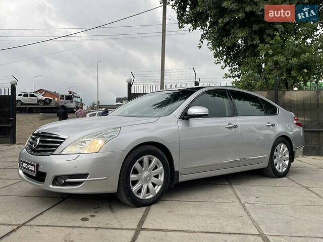 Серый Ниссан Теана, объемом двигателя 3.5 л и пробегом 224 тыс. км за 7490 $, фото 2 на Automoto.ua