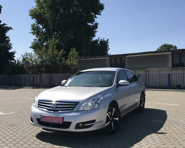 Серый Ниссан Теана, объемом двигателя 2.5 л и пробегом 206 тыс. км за 6200 $, фото 2 на Automoto.ua