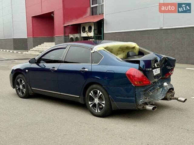 Синий Ниссан Теана, объемом двигателя 2.35 л и пробегом 280 тыс. км за 3300 $, фото 6 на Automoto.ua