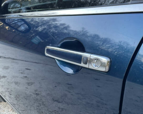 Синий Ниссан Теана, объемом двигателя 2.3 л и пробегом 278 тыс. км за 5100 $, фото 11 на Automoto.ua