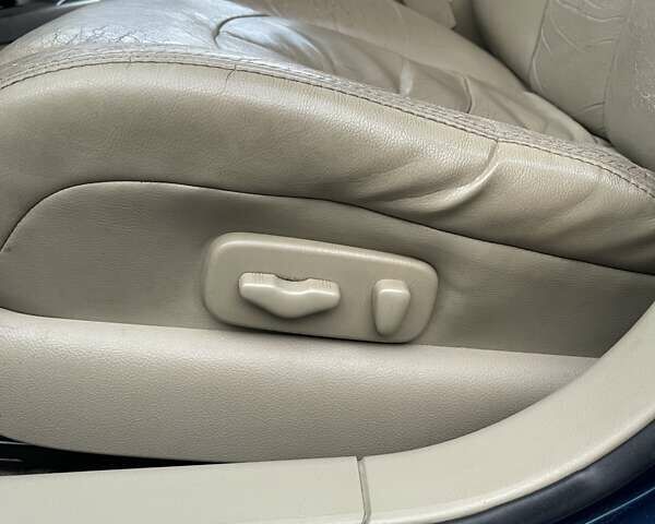 Синий Ниссан Теана, объемом двигателя 2.3 л и пробегом 250 тыс. км за 5700 $, фото 24 на Automoto.ua