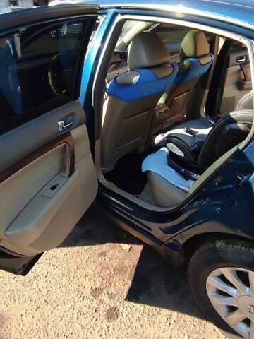 Ниссан Теана 2007 в Одессе на Automoto.ua Синий Ниссан Теана, объемом двигателя 2.35 л и пробегом 222 тыс. км за 5500 $, фото 4 на Automoto.ua