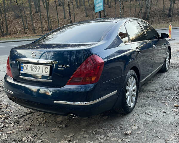 Синий Ниссан Теана, объемом двигателя 2.3 л и пробегом 278 тыс. км за 5100 $, фото 4 на Automoto.ua