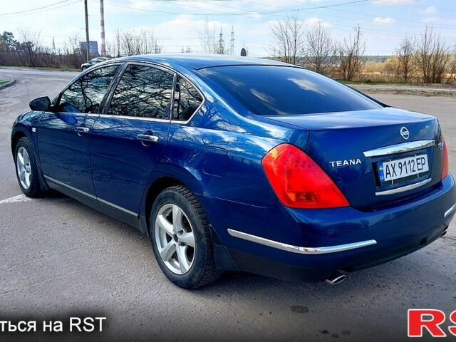 Синий Ниссан Теана, объемом двигателя 3.5 л и пробегом 224 тыс. км за 6000 $, фото 3 на Automoto.ua