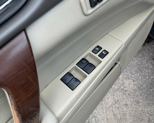 Синий Ниссан Теана, объемом двигателя 2.3 л и пробегом 250 тыс. км за 5700 $, фото 23 на Automoto.ua