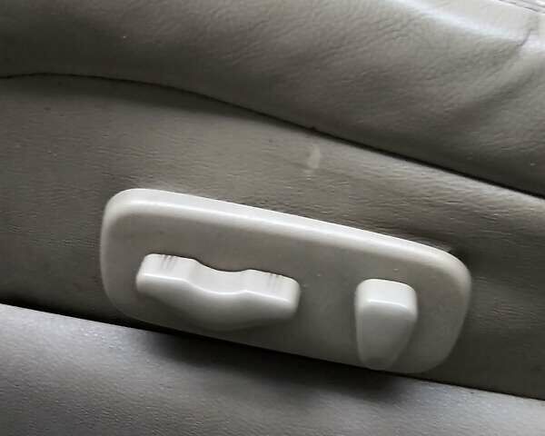 Синій Ніссан Теана, об'ємом двигуна 2.35 л та пробігом 228 тис. км за 2000 $, фото 16 на Automoto.ua